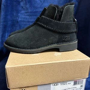 Ugg boots women 5 brand new